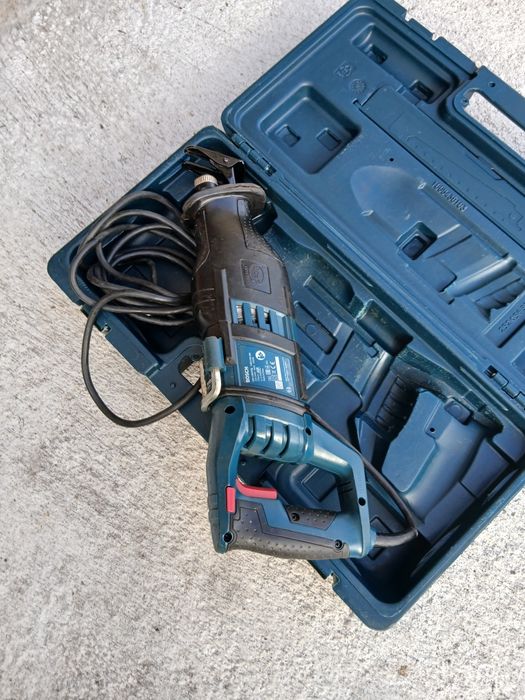 Саблен трион Bosch 1300вата