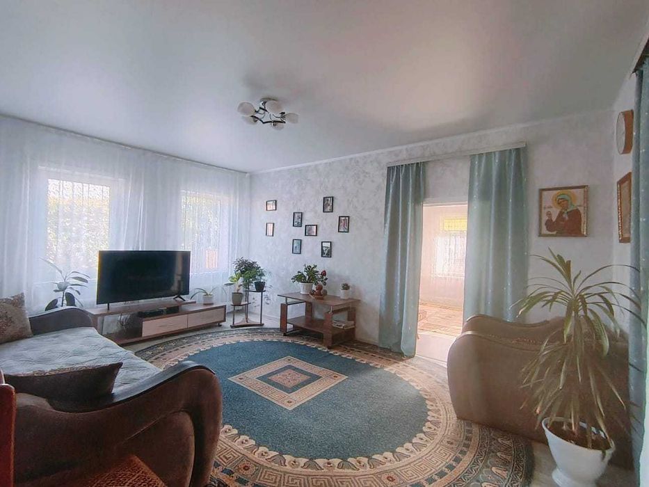 Дом в с.Петерфельд   14.500