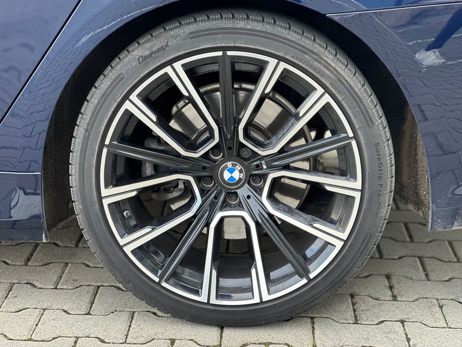 Bmw seria 7 xdrive M