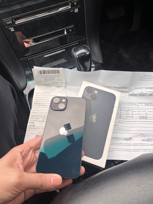 Продам iPhone 13 айфон 13