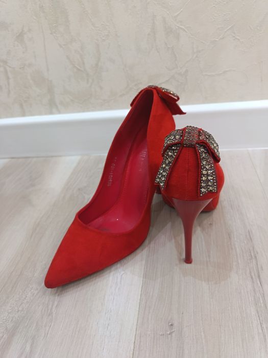 Туфли лодочки 38 размер