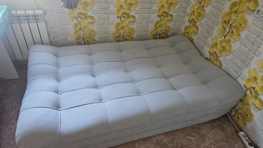Продам диван в отличном состоянии