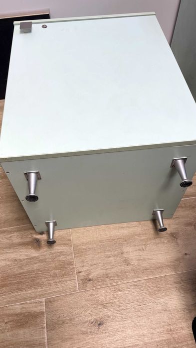 шкаф зелен - 3 броя