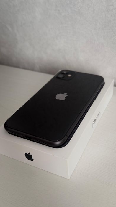 Айфон 11 128гб идеал