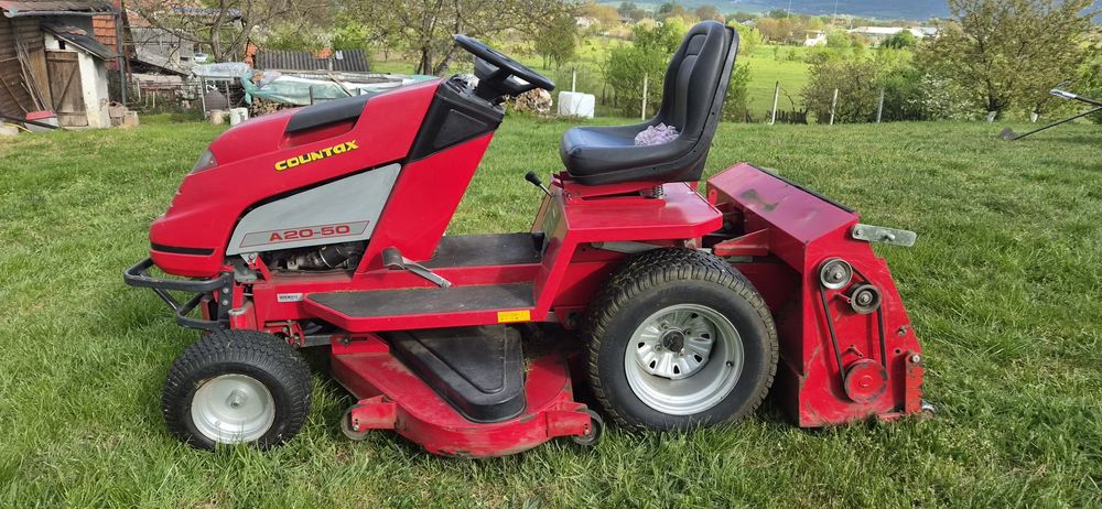 Tractoras de tuns gazon