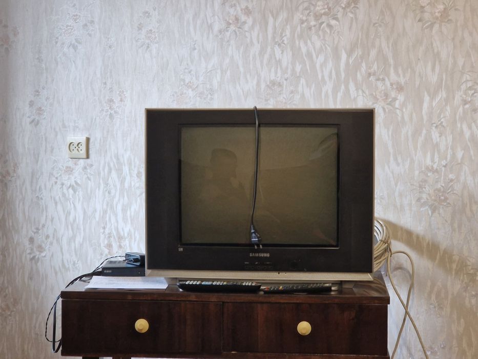 Продам телевизор Самсунг