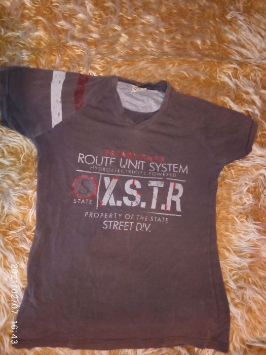 НАМАЛЕНИЕ! Модерни, запазени тениски, суитшърти и анцузи