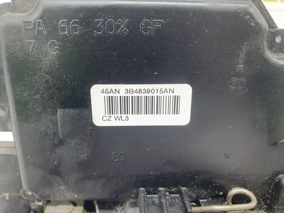 Broasca stanga spate 3b4839015an Volkswagen VW Polo 4 9N  [din 2001 pana  2005]