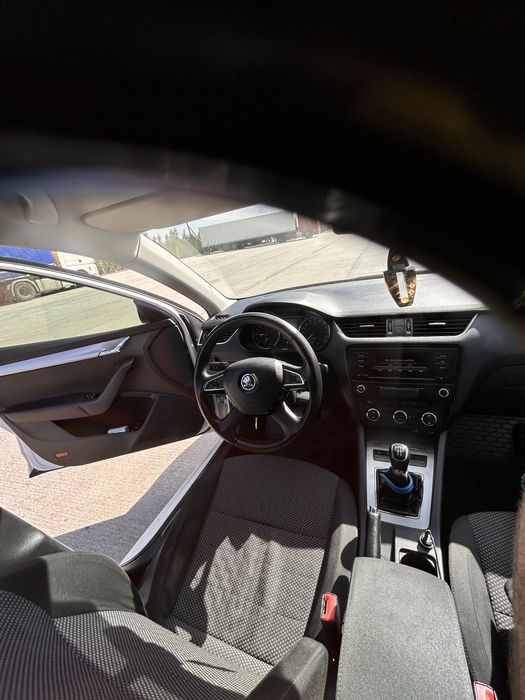 SKODA Octavia 2013 — imagine 5