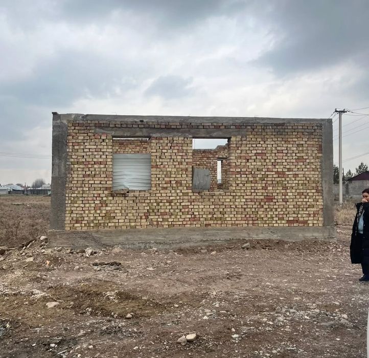 Продам недостроенный дом