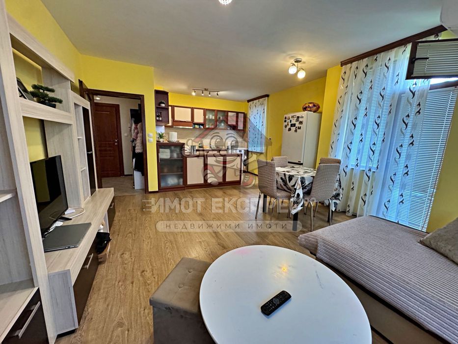 Продава се Двустаен апартамент в Асеновград - 70 кв.м за 780 €/кв.м - Снимка #1