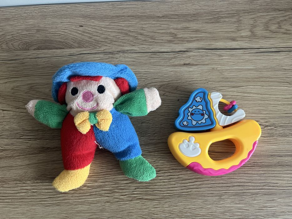 Лот от бебешки дрънкащи играчки