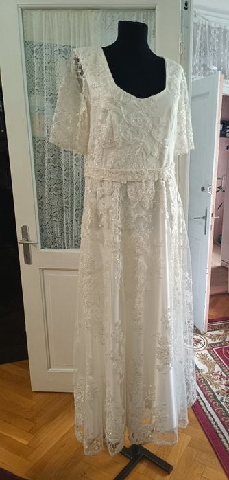 Rochie mireasa dantela