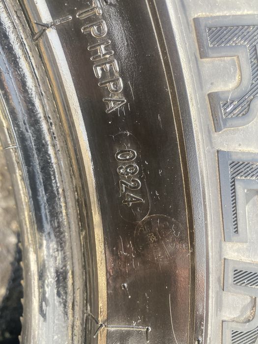 Продам шины 285/60 R18