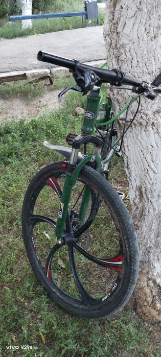 Продам велик 21 тыс с замком