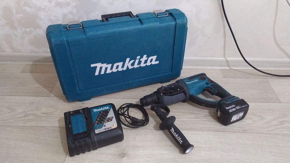 Продам перфоратор Makita в хорошем состоянии