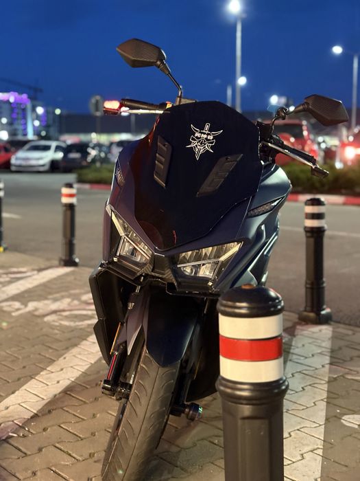 Vand Maxi Scuter sym jetx 125cc