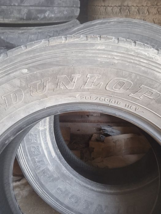 Продам бу покрышки фирмы Dunlop. 285/60/18 в хорошем состоянии.