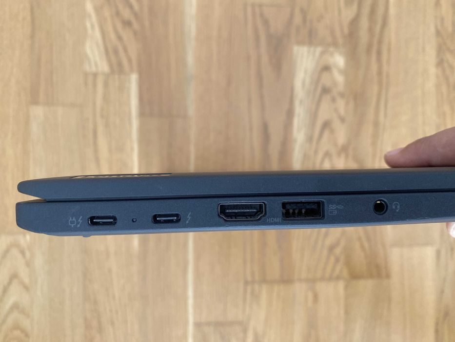 Lenovo ThinkPad T14s Gen 3 | i7-1270P vPro | 32GB RAM | 2TB NVMe | Magnesium + CFRP | Stare impecabilă