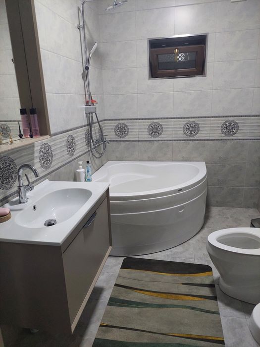 Продается СВОЙ дом 5 соток, 8 комнат, 3 этажа 4 санузла,