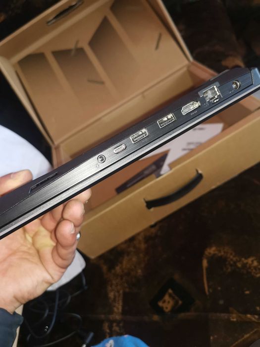 Asus Tuf A15 FA506NCR лаптоп