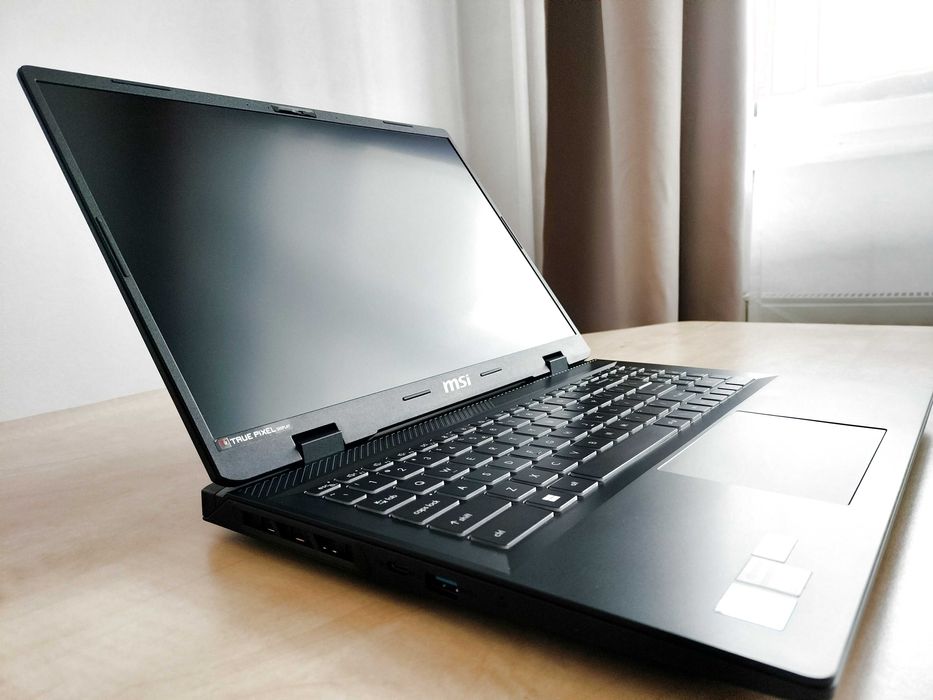 Laptop MSI 16 inch, Intel i7 14700HX, 32GB DDR5, 1TB SSD, GeForce RTX 4060