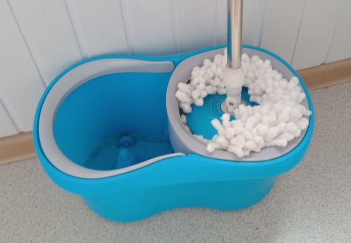 Шввбра с ведром и отжимом