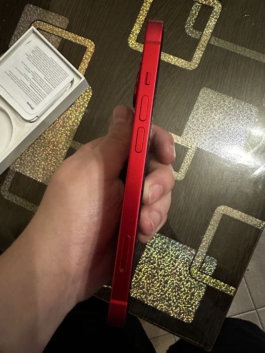 iPhone 14 Product Red stare foarte buna