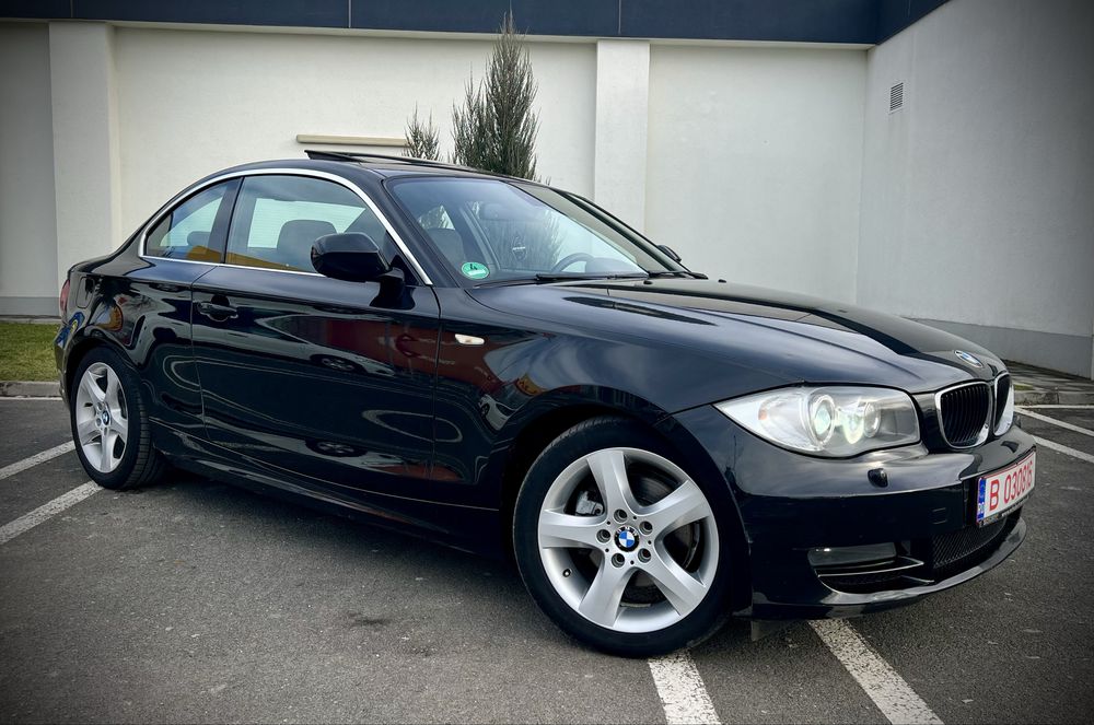 BMW Seria 1 E82 120d EURO 5 177cp AUTOMAT Trapa Keyless Recaro Bixenon