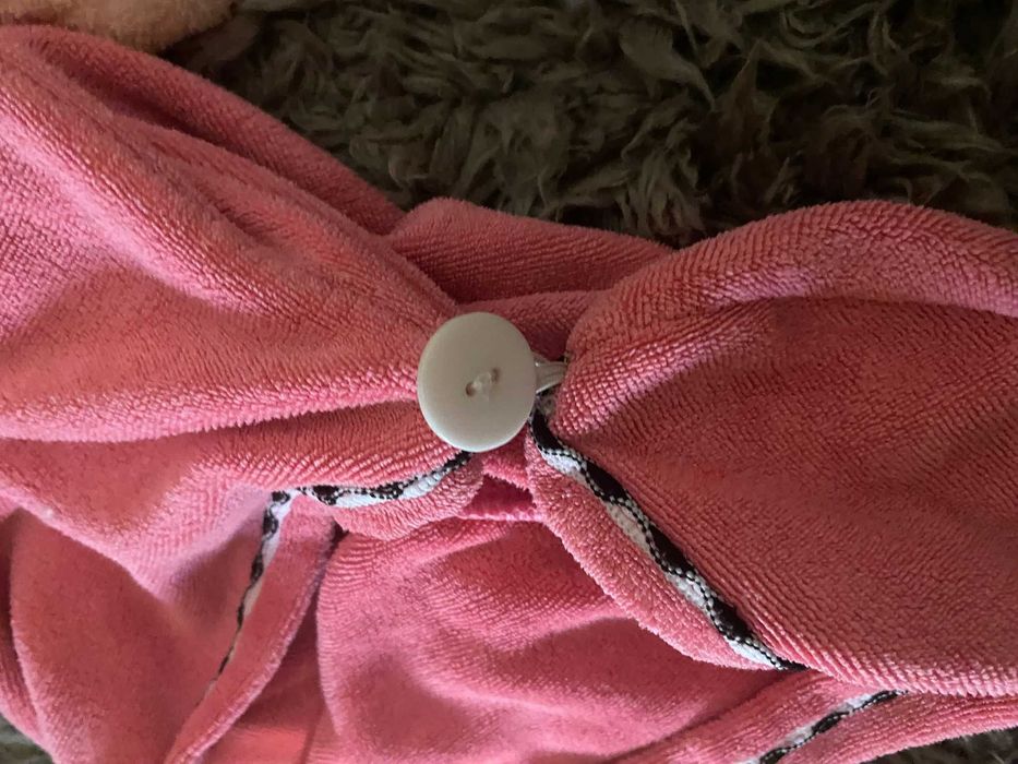 Casca baie roz pal + roz cu inchidere cu nasture + ochelari somn, nou