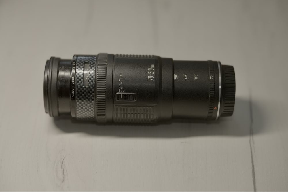 Canon EF 70-210mm F4 постоянна