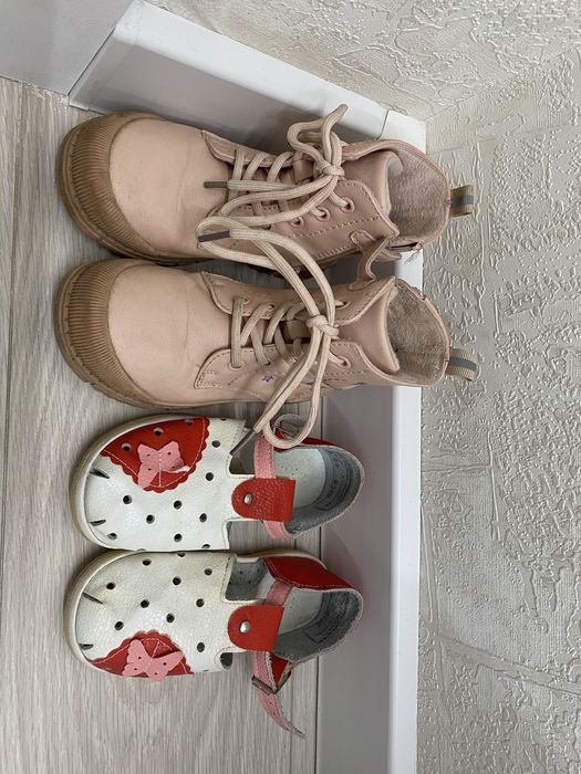 Продам детскую обувь для девочек и мальчиков