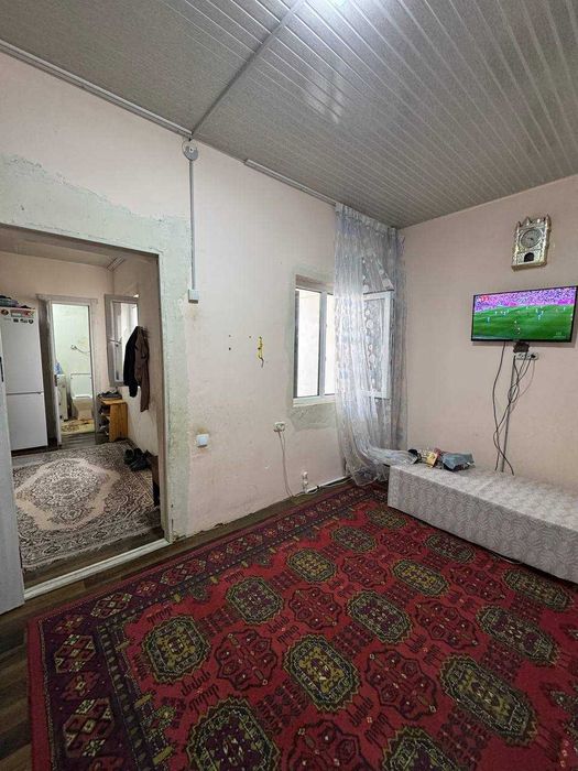 Срочно продается двухкомнатная квартира на земле 50м2 ул Махзуни