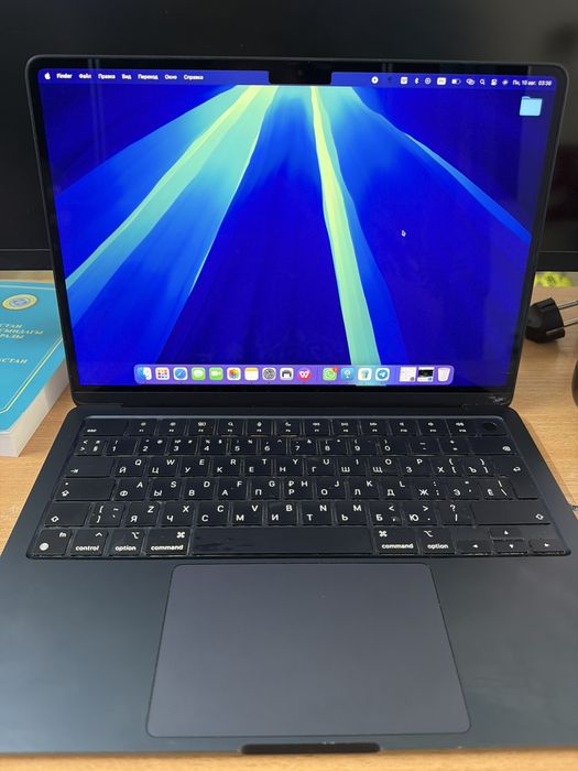 MacBook Air 13 2022 год