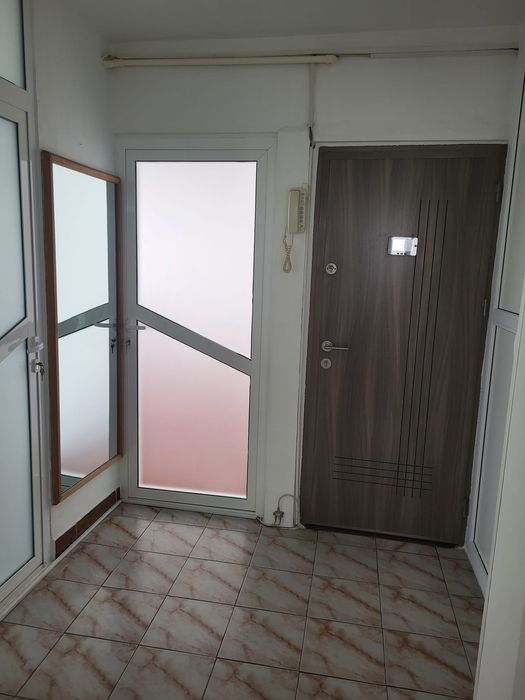 Vând Apartament zona Liceul Agroalimentar ( depozit farmaceutic)