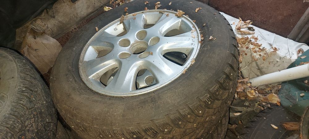 Продам болоны с дисками в хорошем состояний