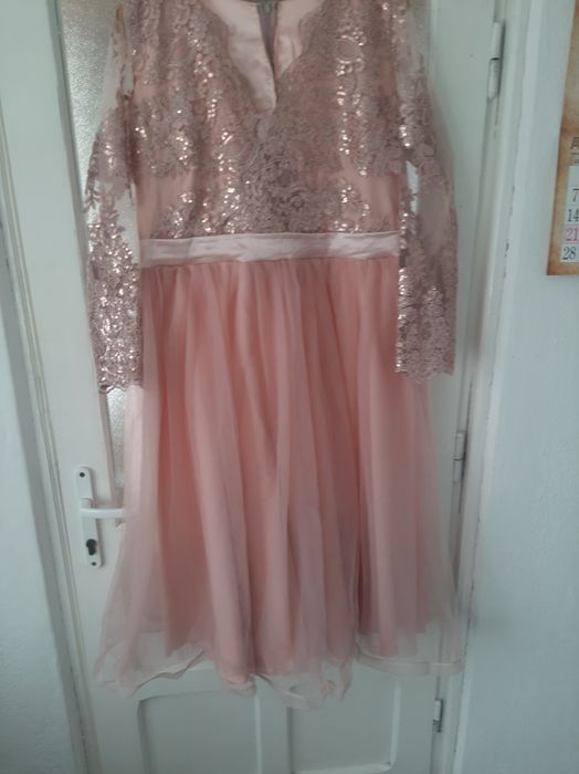 Rochie roz dantela cu paiete pt banchet
