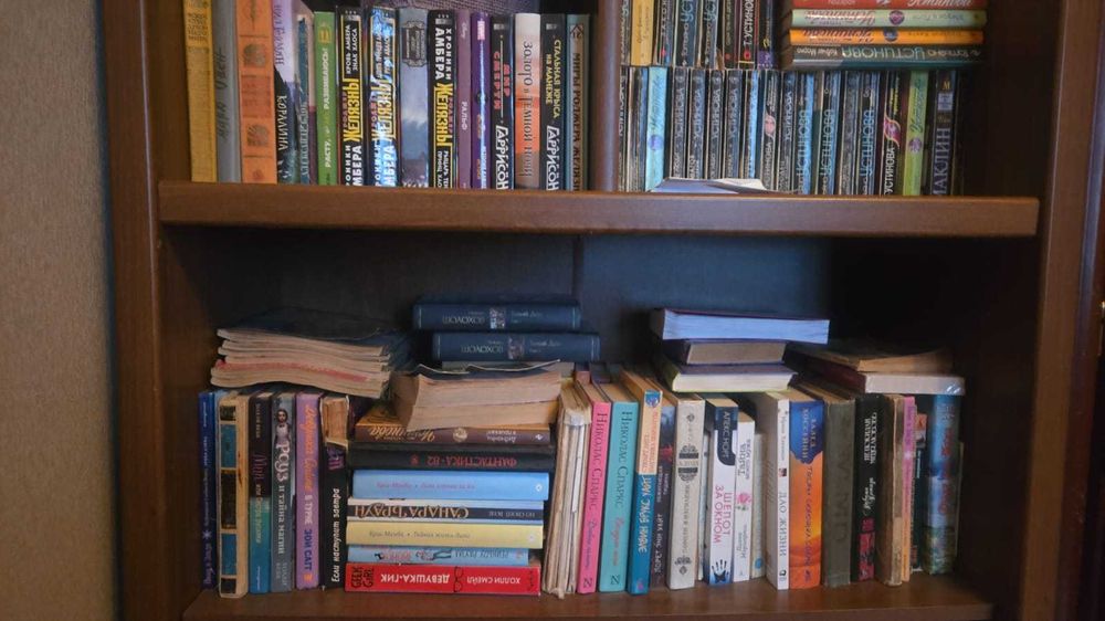 Продам книги много разные