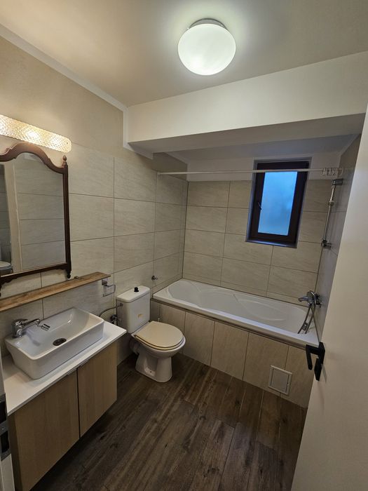 Apartament cu 2 camere Demisol  + parcare cu CF, zona Buna Ziua
