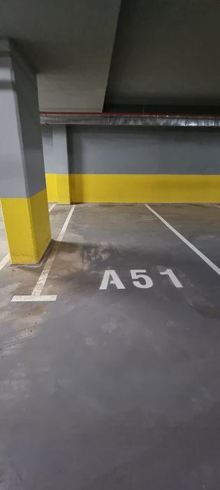 Дава се под наем Гараж / Паркомясто в Бургас, Пристанище Бургас - 12 кв.м за 71.4 € - Снимка #1