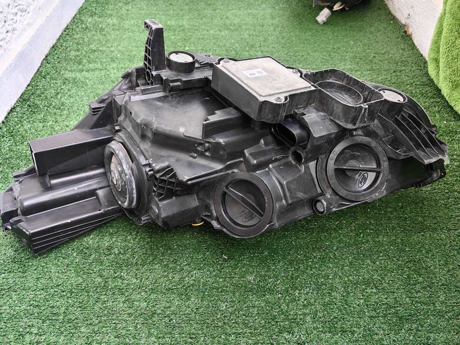 Фар за Ford C-Max / Форд Ц-Макс