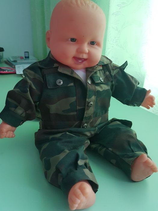 Продам куклу в отличном состоянии