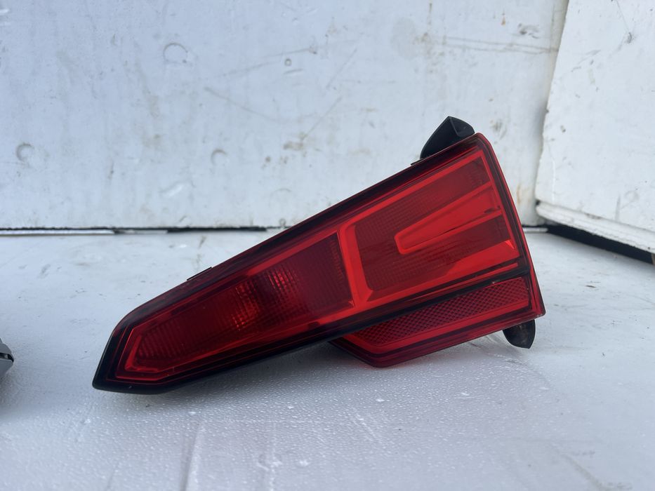 Tripla stop stanga dreapta haion Audi A4 B9 8W5945076A 2015-2020