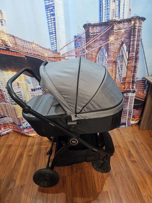 Коляска универсальная 2 в 1 Tomix Walker