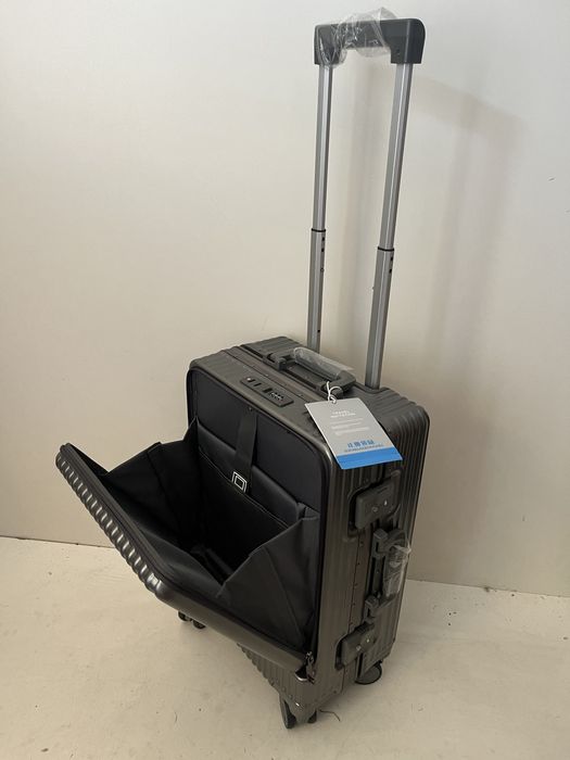 Луксозни куфари от поликарбонат /безплатна доставка/