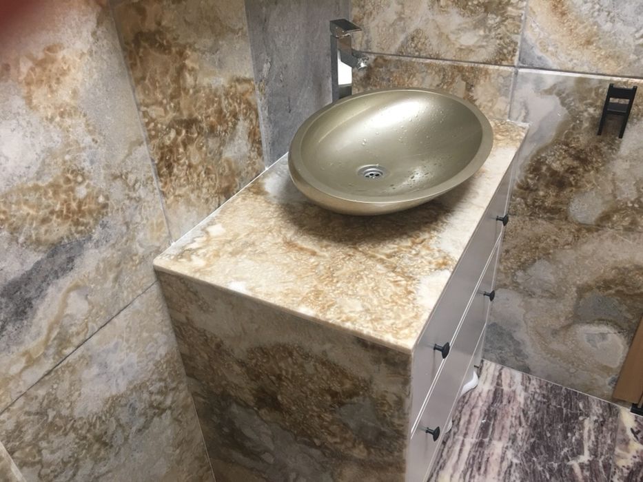 Плот за баня и кухни от гранит, мрамор, оникс
