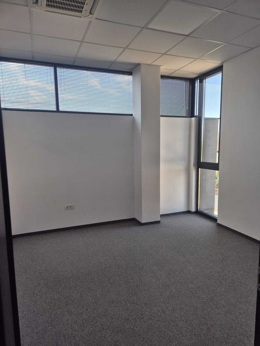 Birou cochet de închiriat în MTEXPERT OFFICE - TOTUL INCLUS