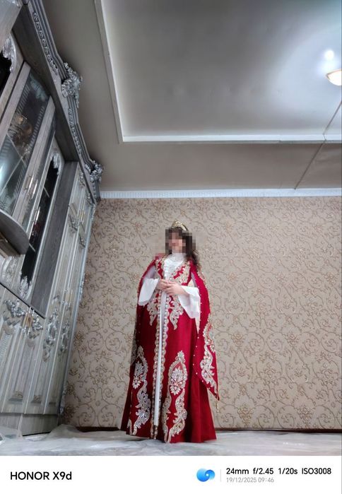 Yengi kelin ansambili sari tillaqoshi billan qo'l ishi