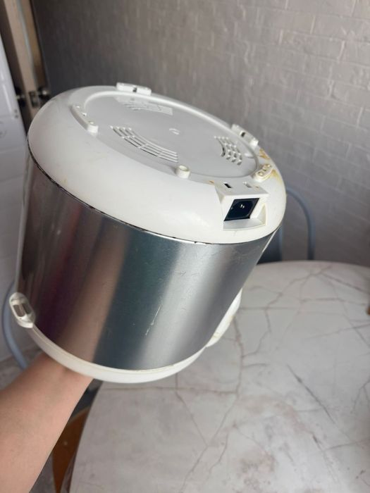 Продам мультиварку