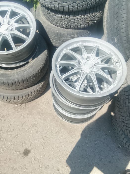 Продам шины  235/65/17 и 215/70/16
